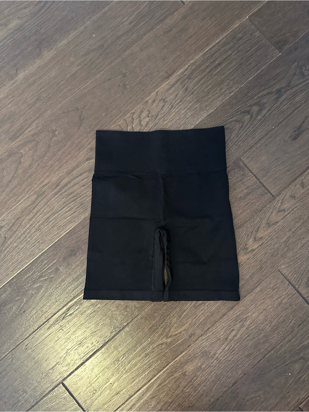 Aritzia Biker Shorts